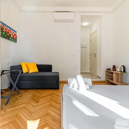 Appartement Delle Casse 3 *